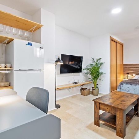 Modern And Comfortable Studio Малага Экстерьер фото