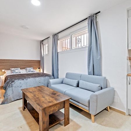 Modern And Comfortable Studio Малага Экстерьер фото